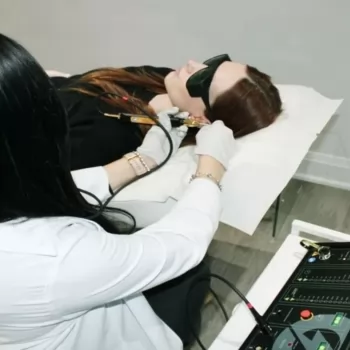 Laser Therapy to Quit Smoking in Toronto